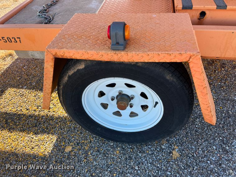 image for item LD9738 2007 Ver-Mac PCMS1210  message board trailer