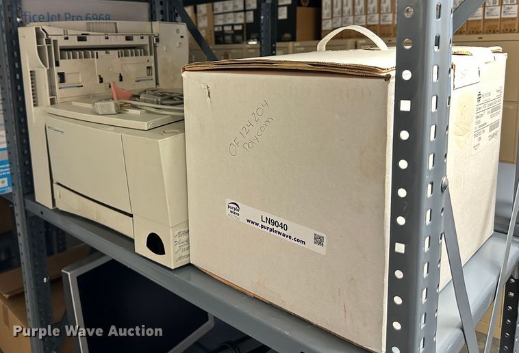 image for item LN9040 Office equipment