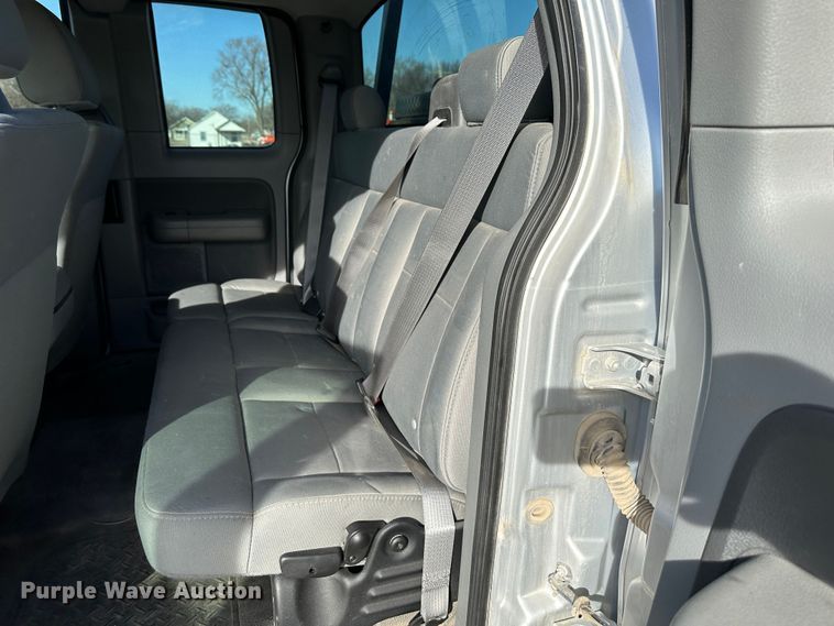 image for item LN9043 2007 Ford F150  SuperCab pickup truck