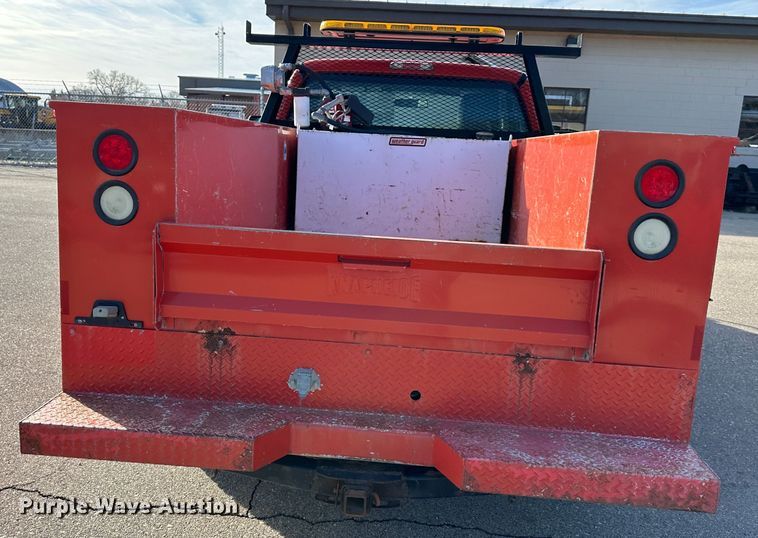 image for item LN9044 2011 Ford F250 Super Duty  utility bed pickup truck