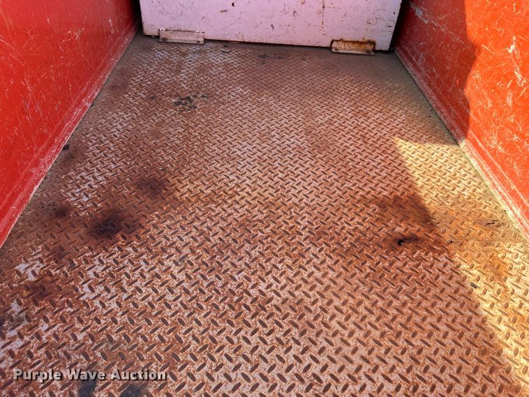 image for item LN9044 2011 Ford F250 Super Duty  utility bed pickup truck