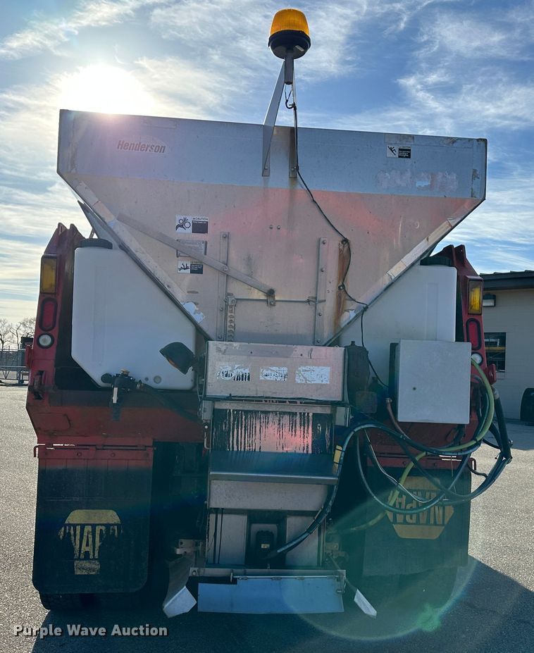 image for item LN9048 2007 International 7400  dump truck