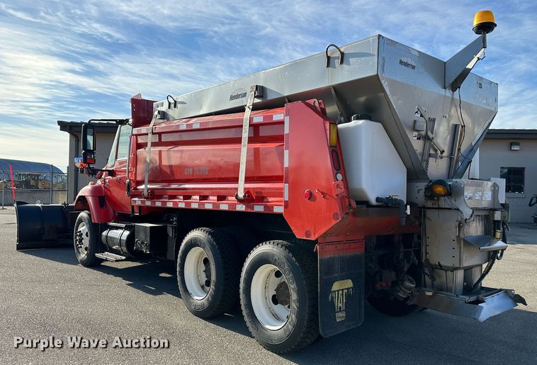 image for item LN9048 2007 International 7400  dump truck