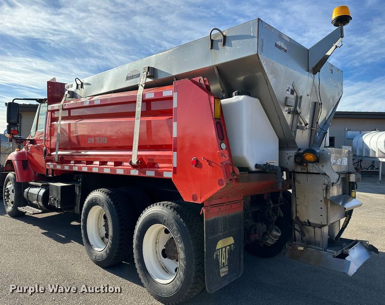 image for item LN9048 2007 International 7400  dump truck