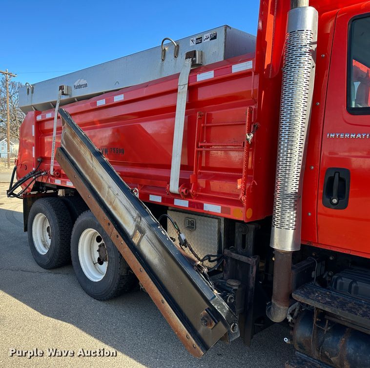 image for item LN9048 2007 International 7400  dump truck