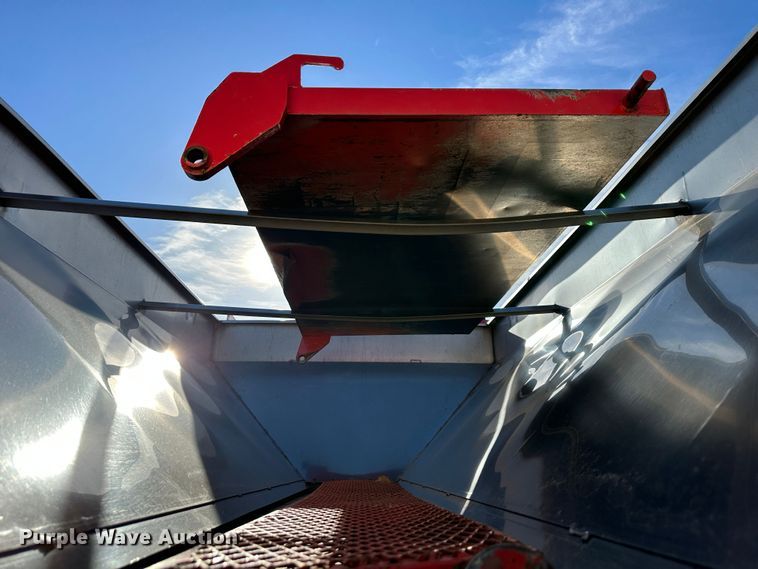 image for item LN9048 2007 International 7400  dump truck