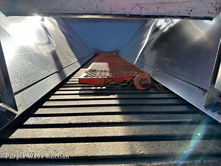 image for item LN9048 2007 International 7400  dump truck