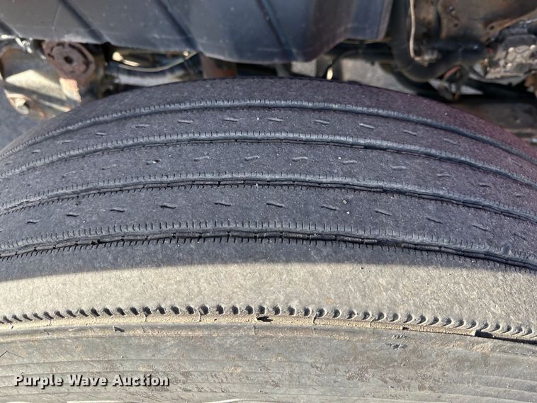 image for item LN9048 2007 International 7400  dump truck