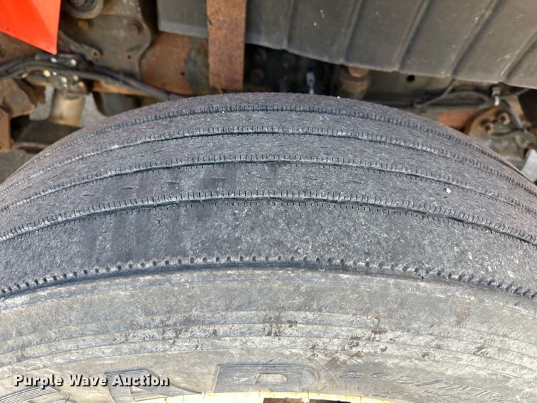 image for item LN9048 2007 International 7400  dump truck