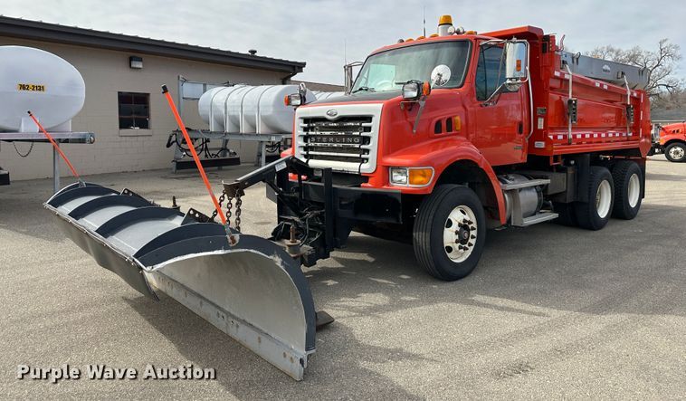 image for item LN9050 2006 Sterling LT7501  dump truck