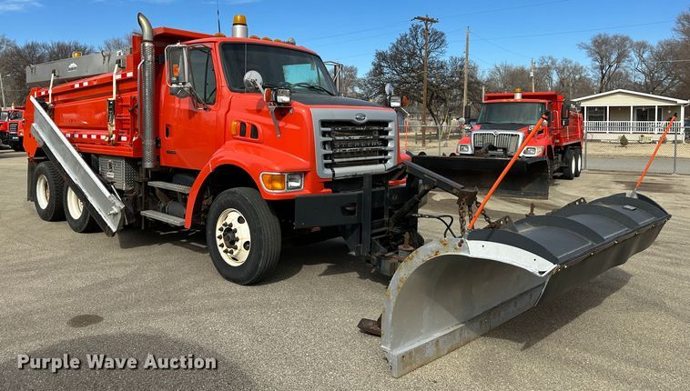 image for item LN9050 2006 Sterling LT7501  dump truck