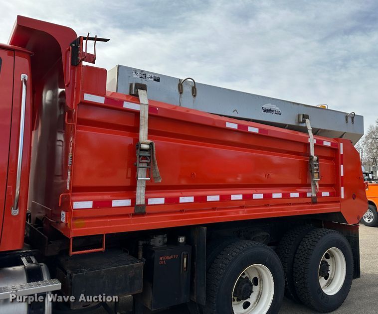 image for item LN9050 2006 Sterling LT7501  dump truck