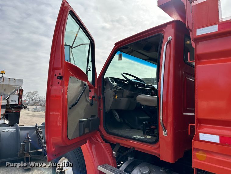 image for item LN9050 2006 Sterling LT7501  dump truck