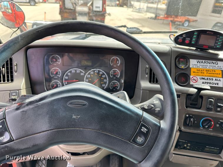 image for item LN9050 2006 Sterling LT7501  dump truck