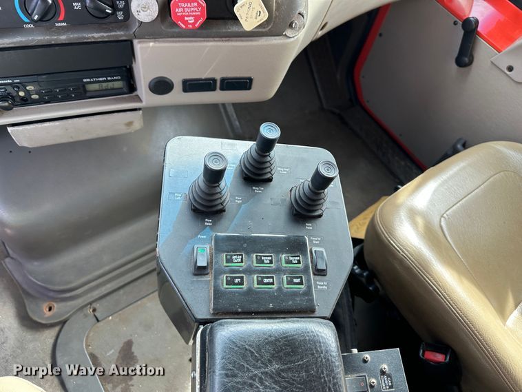 image for item LN9050 2006 Sterling LT7501  dump truck