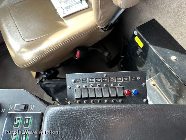 image for item LN9050 2006 Sterling LT7501  dump truck