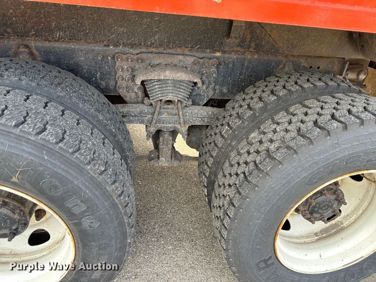 image for item LN9050 2006 Sterling LT7501  dump truck