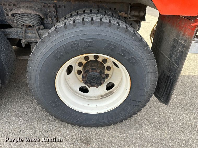 image for item LN9050 2006 Sterling LT7501  dump truck