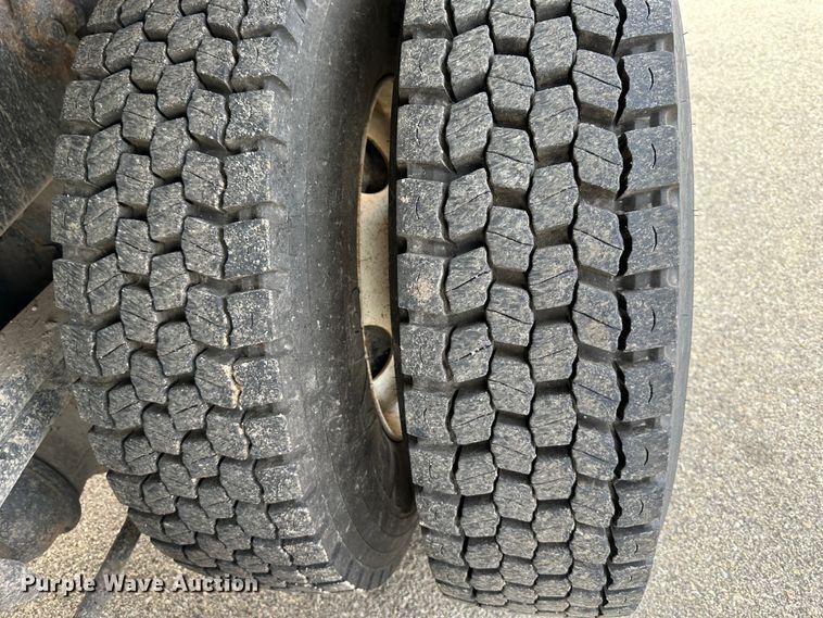 image for item LN9050 2006 Sterling LT7501  dump truck