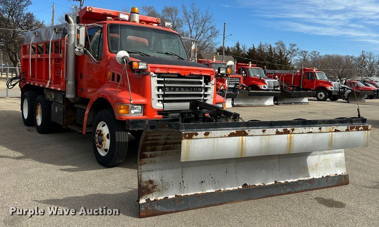 image for item LN9051 2001 Sterling LT7501  dump truck