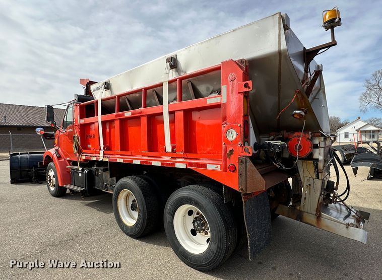 image for item LN9051 2001 Sterling LT7501  dump truck