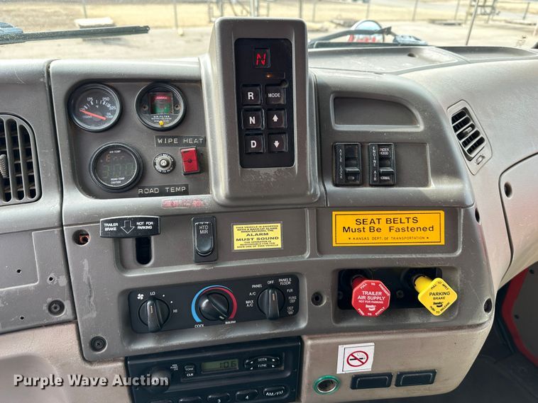 image for item LN9051 2001 Sterling LT7501  dump truck