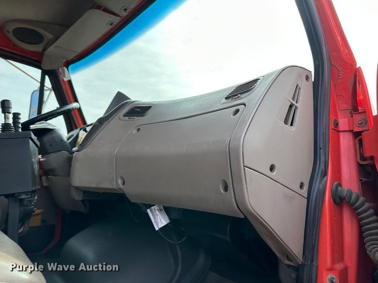 image for item LN9051 2001 Sterling LT7501  dump truck