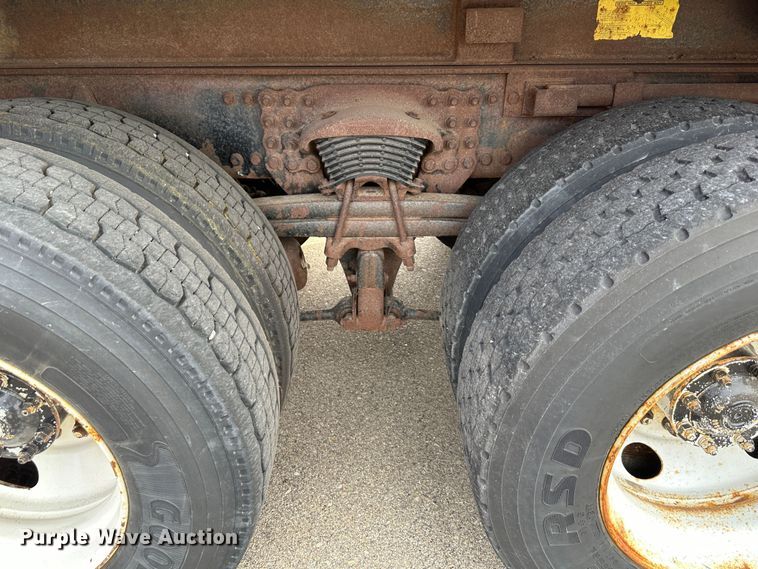 image for item LN9051 2001 Sterling LT7501  dump truck