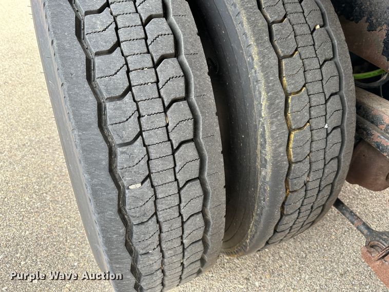 image for item LN9051 2001 Sterling LT7501  dump truck