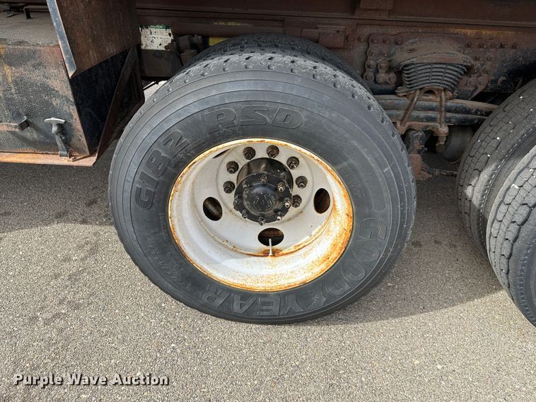 image for item LN9051 2001 Sterling LT7501  dump truck