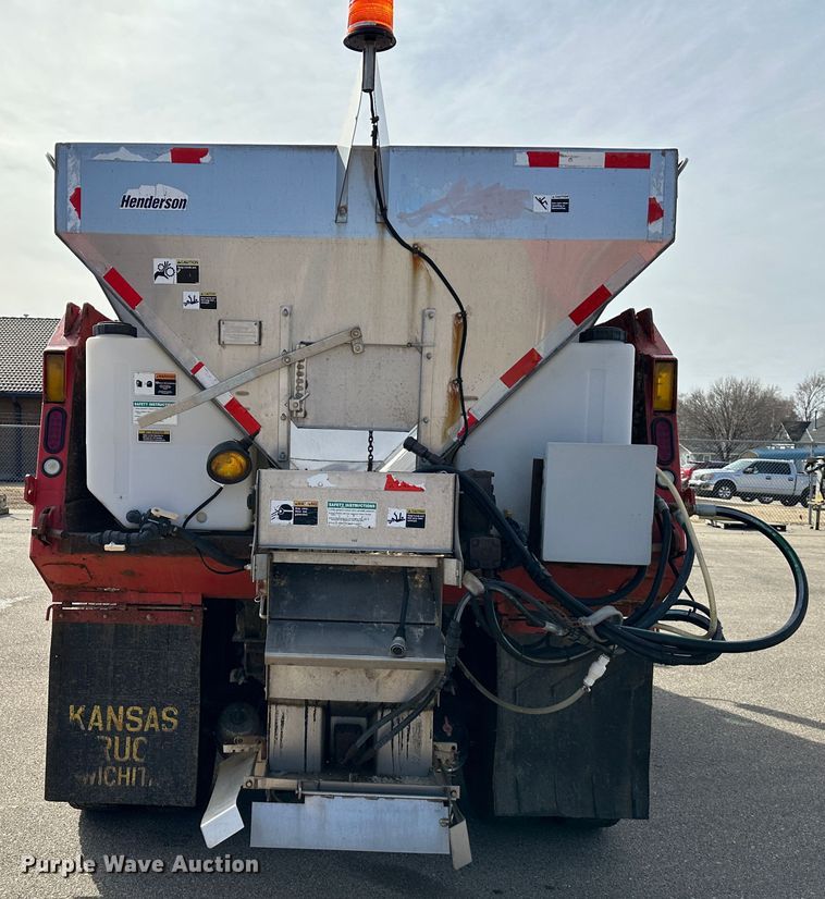 image for item LN9052 2007 International 7400  dump truck