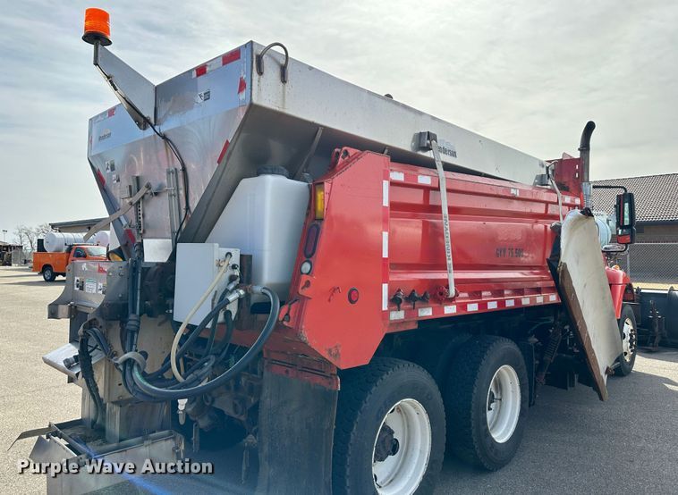 image for item LN9052 2007 International 7400  dump truck