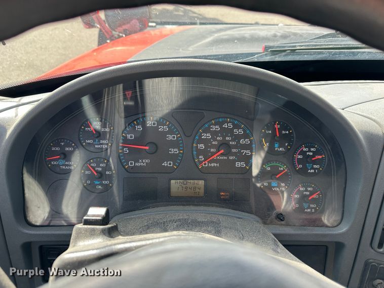 image for item LN9052 2007 International 7400  dump truck