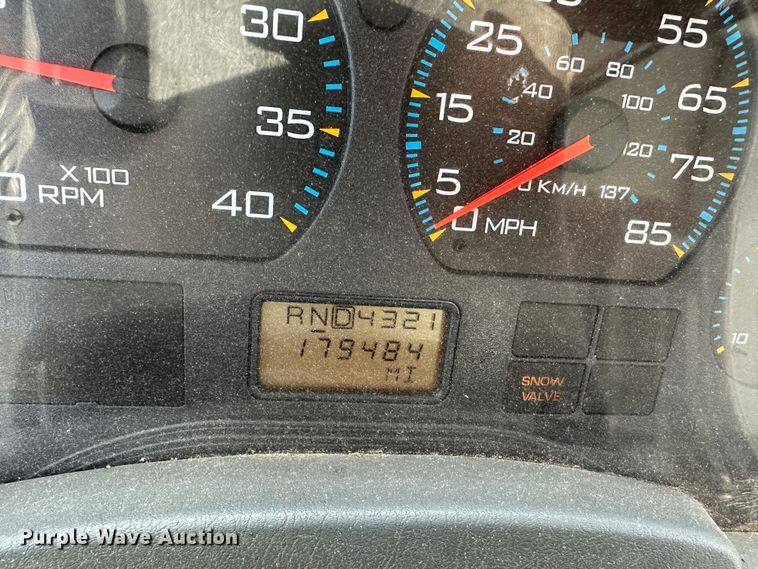 image for item LN9052 2007 International 7400  dump truck