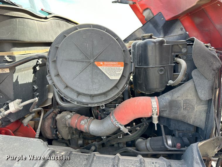 image for item LN9052 2007 International 7400  dump truck