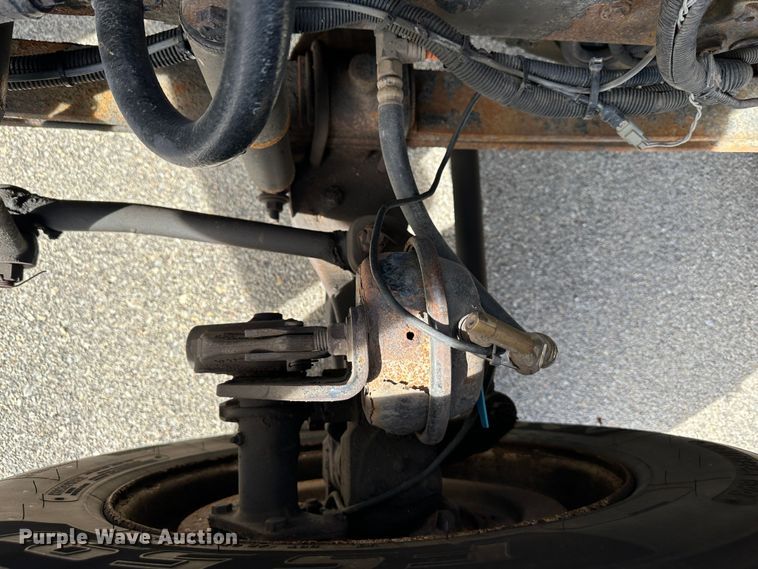 image for item LN9052 2007 International 7400  dump truck