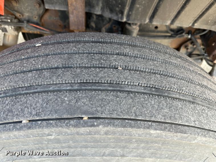 image for item LN9052 2007 International 7400  dump truck