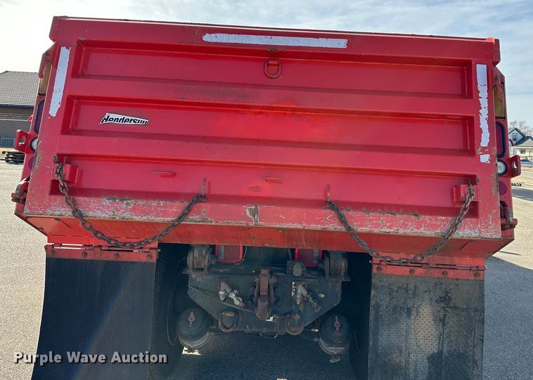 image for item LN9053 2006 International 7500  dump truck