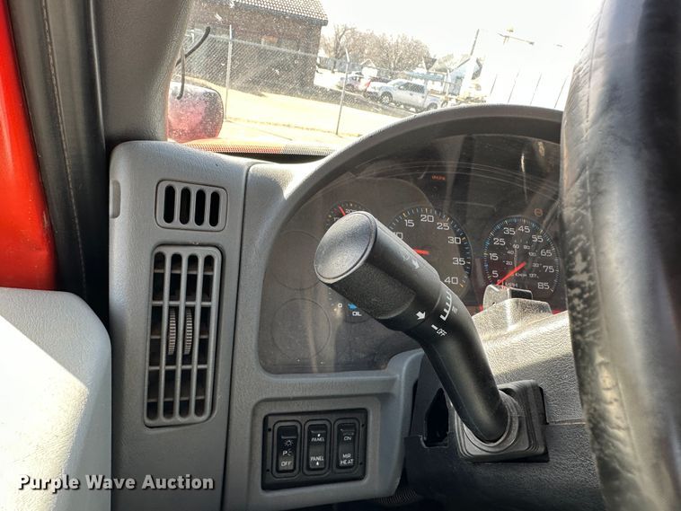 image for item LN9053 2006 International 7500  dump truck