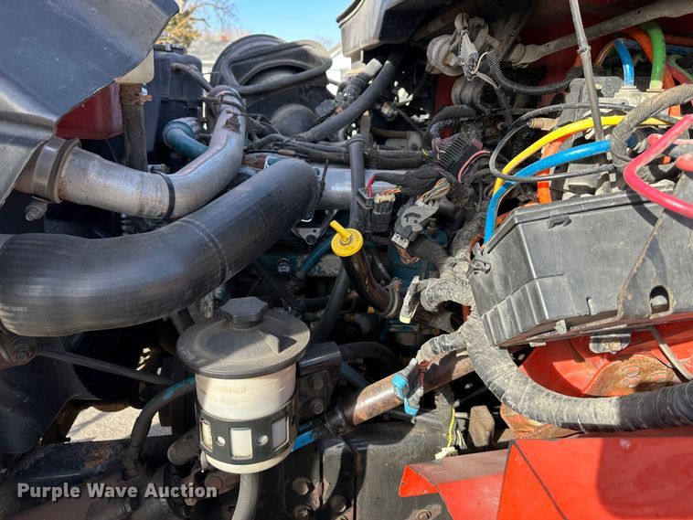 image for item LN9053 2006 International 7500  dump truck