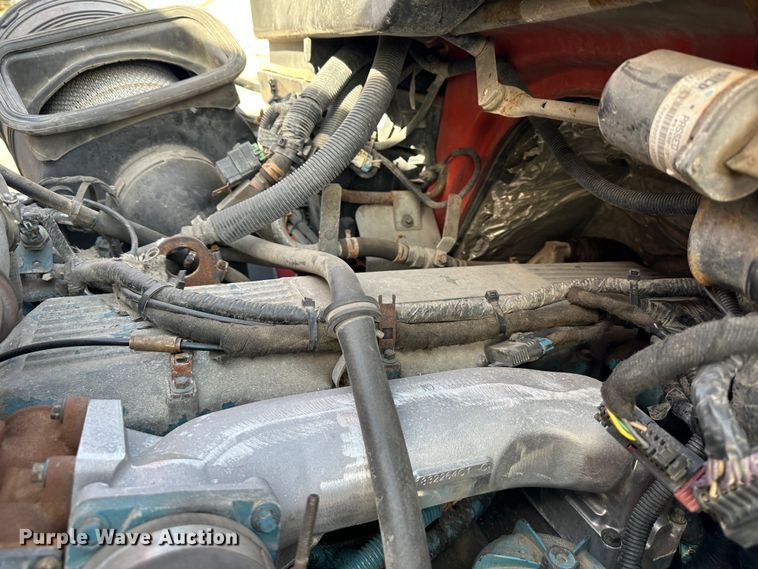 image for item LN9053 2006 International 7500  dump truck