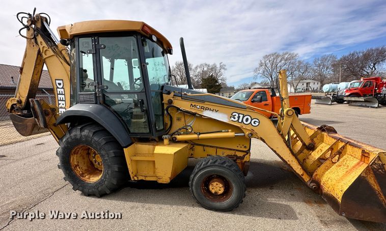 image for item LN9054 2001 John Deere 310G  backhoe