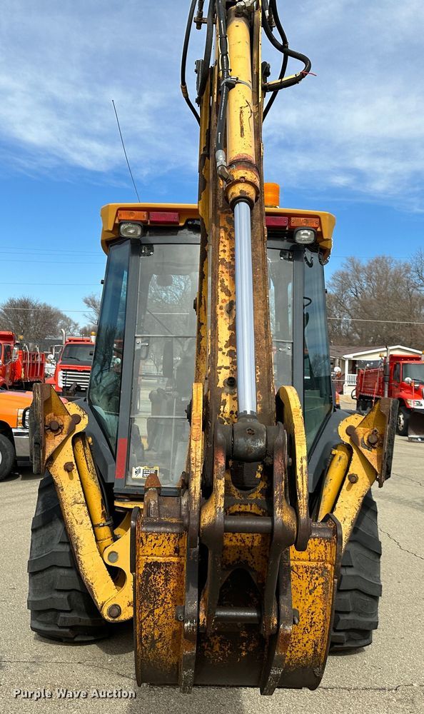 image for item LN9054 2001 John Deere 310G  backhoe