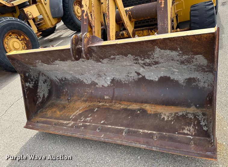 image for item LN9054 2001 John Deere 310G  backhoe