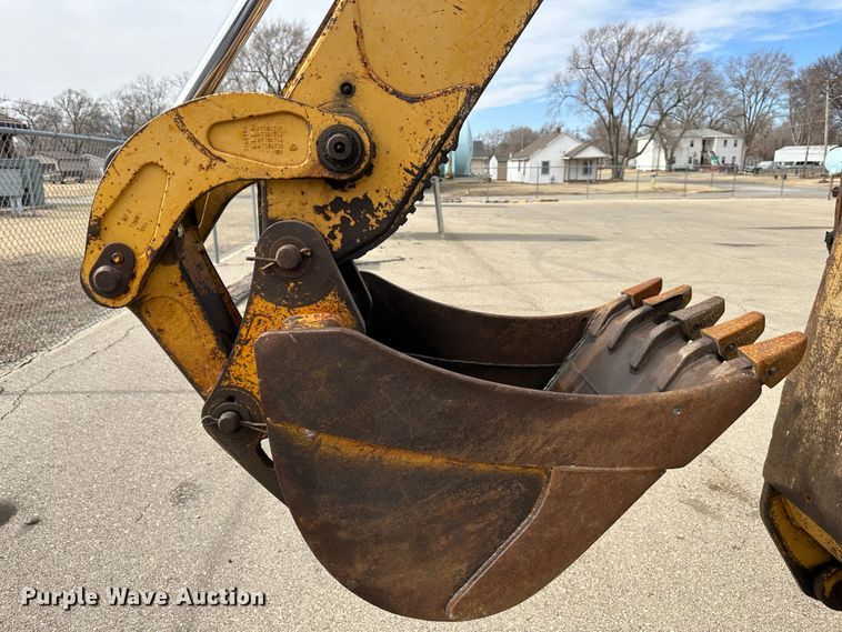 image for item LN9054 2001 John Deere 310G  backhoe