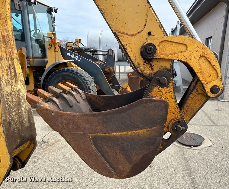 image for item LN9054 2001 John Deere 310G  backhoe