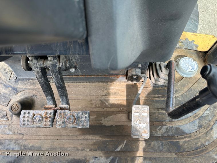 image for item LN9054 2001 John Deere 310G  backhoe