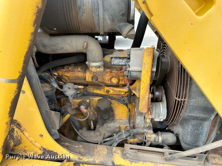 image for item LN9054 2001 John Deere 310G  backhoe
