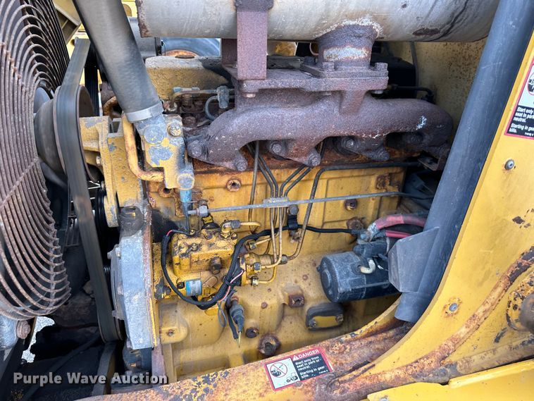 image for item LN9054 2001 John Deere 310G  backhoe