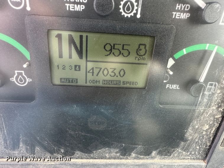 image for item LN9055 2006 John Deere 444J  wheel loader